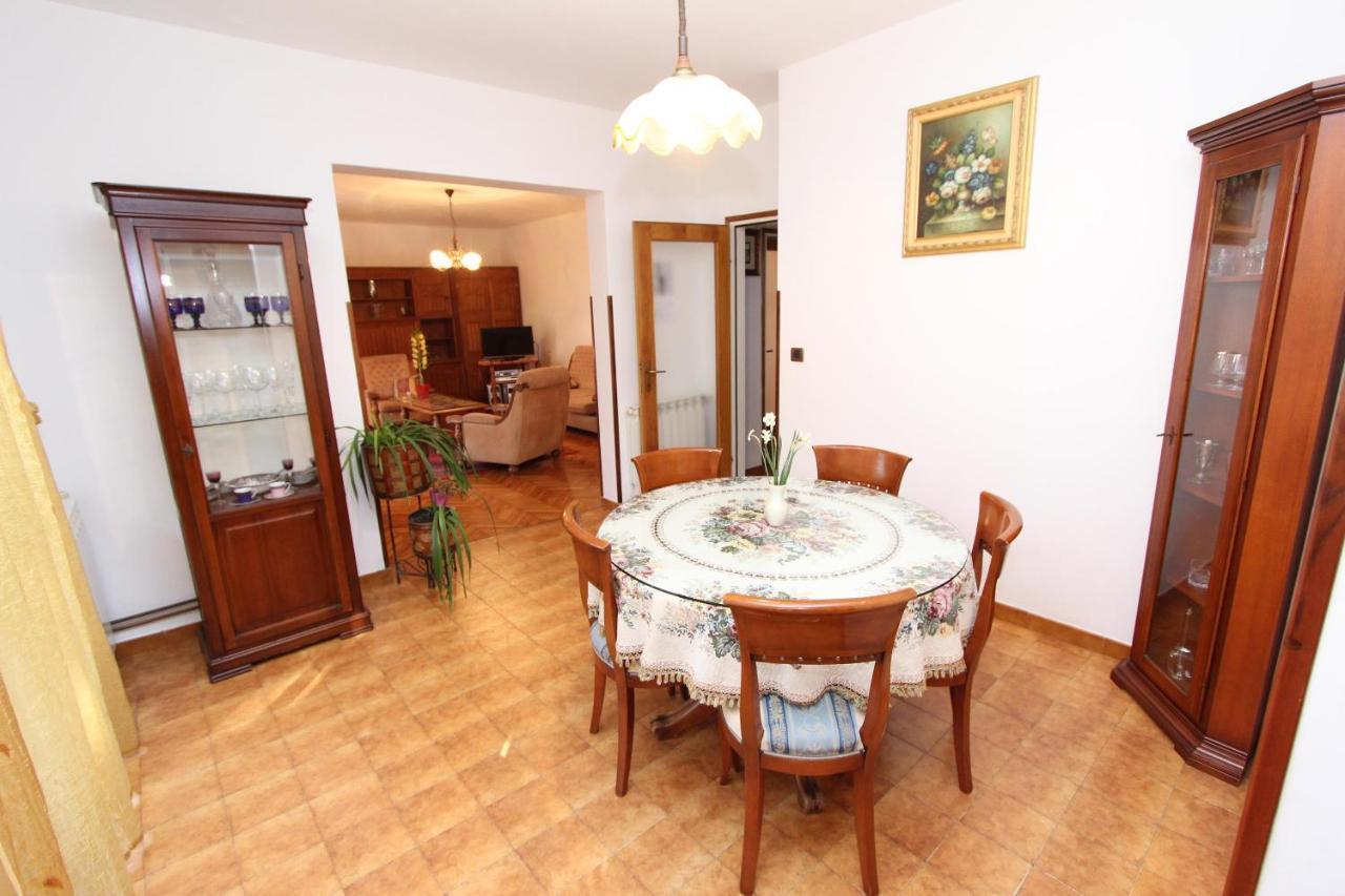 Apartment Clementina Visnjan Luaran gambar
