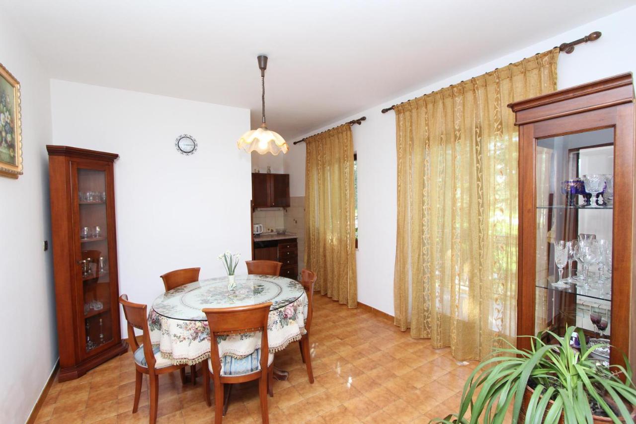 Apartment Clementina Visnjan Luaran gambar